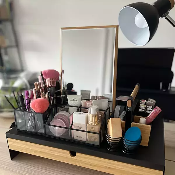 「意外なアイテムを活用するアイデアも！IKEAで整える理想のドレッサー実例集」の画像