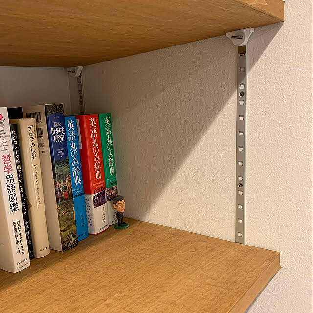 自然と読書がしたくなる♪本を身近に感じられる本棚収納のアイデア