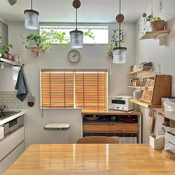 すっきりとスタイリッシュな窓辺に♪ニトリのブラインドを使ったコーディネート実例