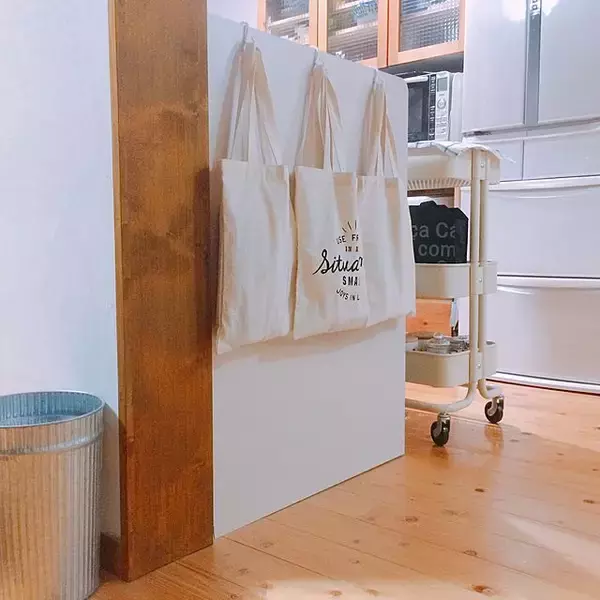 「収納やインテリアを楽しめる！コースターとランチョンマットの収納方法」の画像