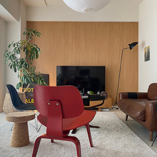 無地から木目調、花柄まで好みにあわせて選べる！貼りやすさにもこだわったおすすめの壁紙6選