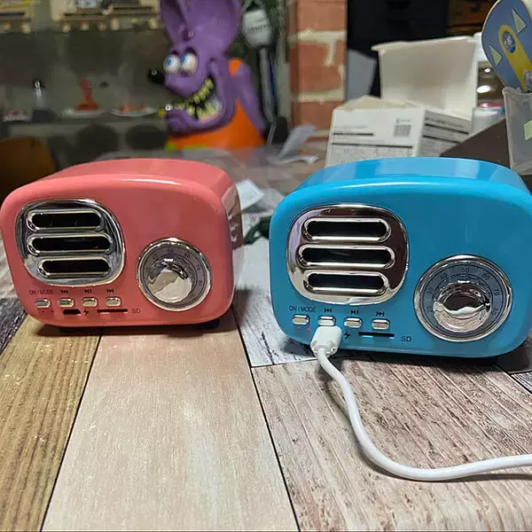 「ワイヤレスで便利に☆Bluetoothスピーカーで叶う音楽のある暮らし」の画像