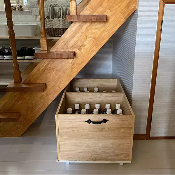 「手間いらずで大満足な仕上がりに♪カラーボックスがベースのリメイク＆DIY」の画像