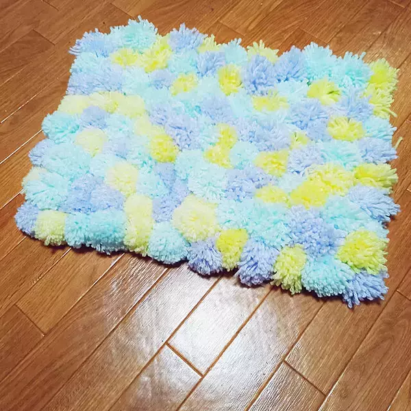 「ダイソーの毛糸で作りたい☆お部屋を明るくしてくれるハンドメイド作品」の画像