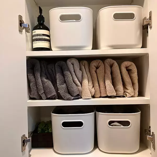 「万能すぎる収納アイテム！無印良品のやわらかポリエチレンケース活用法」の画像