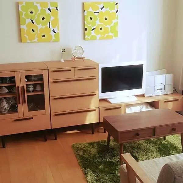 「北欧らしいデザイン満喫♡リビングにあるマリメッコ製品」の画像