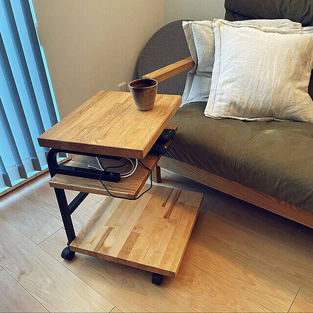 リビングにあると便利！カフェテーブルDIYの実例10選