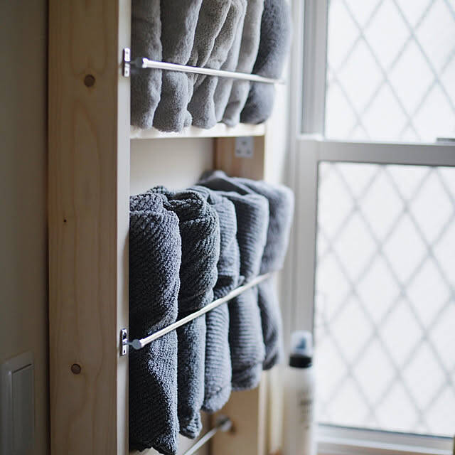 「ここに置けたらいいのに」が叶う！DIYで収納棚を追加するアイデア実例