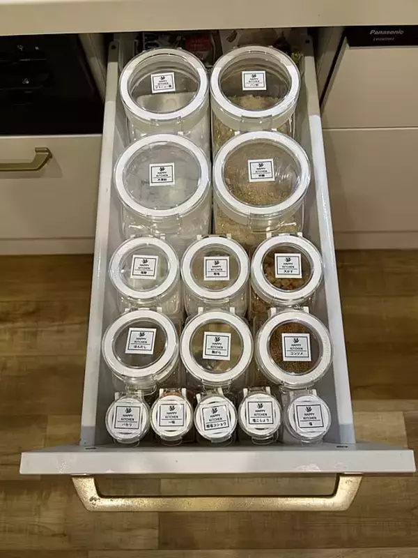 「「生活感の扱い方で気分を上げる、外は可愛く中はすっきり収納」 by aromaさん」の画像