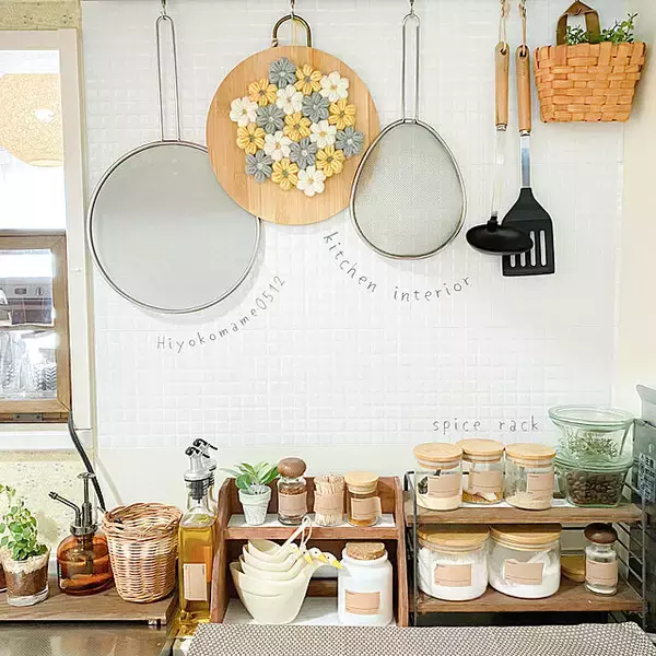 「貼るだけ簡単！remecleのモザイクタイルシートとガラスフィルム」の画像