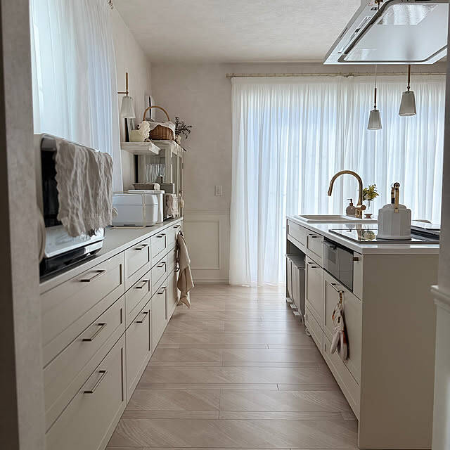 スムーズな動線で家事もはかどる♪開放感抜群なアイランドキッチンの実例6選