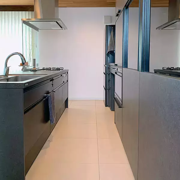 「スムーズな動線で家事もはかどる♪開放感抜群なアイランドキッチンの実例6選」の画像