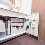 「見直すほどに効率アップ♪場所や工夫でもっと快適になる掃除道具収納」の画像2