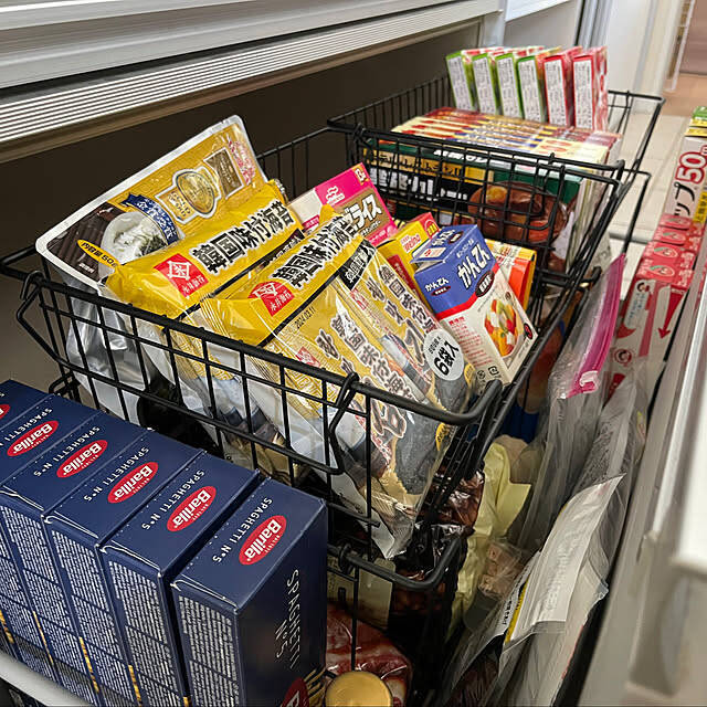 プチプラで収納力アップ♪100均のワイヤーバスケットを活用した実例6選