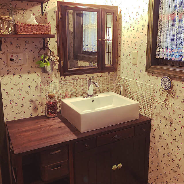 毎日使うからこそできるだけ気分の上がる空間に！洗面台DIYのススメ