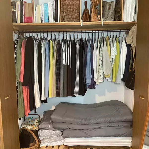 「「モノの量と置き方を整えて。暮らしがスムーズになる収納術」 by kazu-cafeさん」の画像