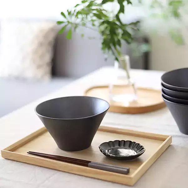 「プチプラで叶う洗練インテリア！キッチン雑貨からペットグッズまで、LAKOLEの注目インテリアグッズ6選」の画像