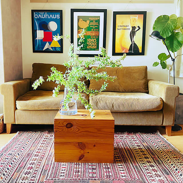 渋い味わいを楽しむ。オールドキリムが魅力的にコーディネートされたお部屋6選