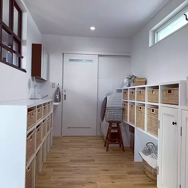 「家事ラク叶えて休憩や趣味にも便利♪うちにも欲しい憧れの家事スペース」の画像