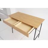 「リモートワークにもおすすめ♪手軽にプライベート空間が作れるデスク」の画像10