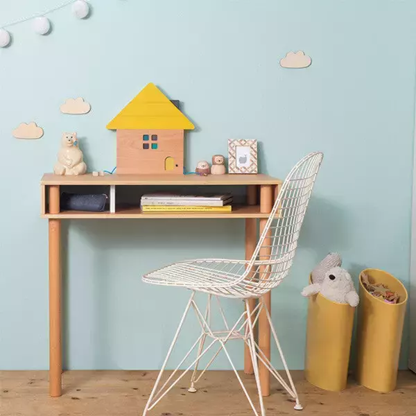 「リモートワークにもおすすめ♪手軽にプライベート空間が作れるデスク」の画像