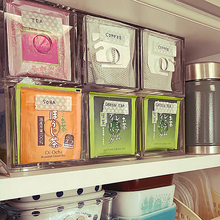 隠すだけじゃもったいない！無印良品のアクリル収納で見せる楽しさを発見