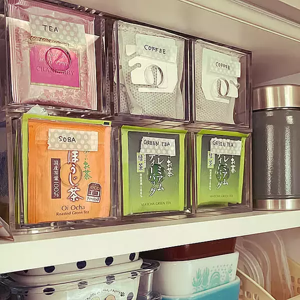 隠すだけじゃもったいない！無印良品のアクリル収納で見せる楽しさを発見