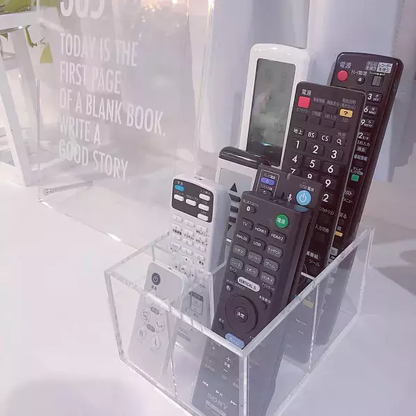 「隠すだけじゃもったいない！無印良品のアクリル収納で見せる楽しさを発見」の画像
