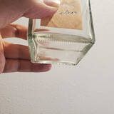 「ペタッと貼るだけでディスプレイや収納のお悩み解決！魔法のテープの活用法6選」の画像3