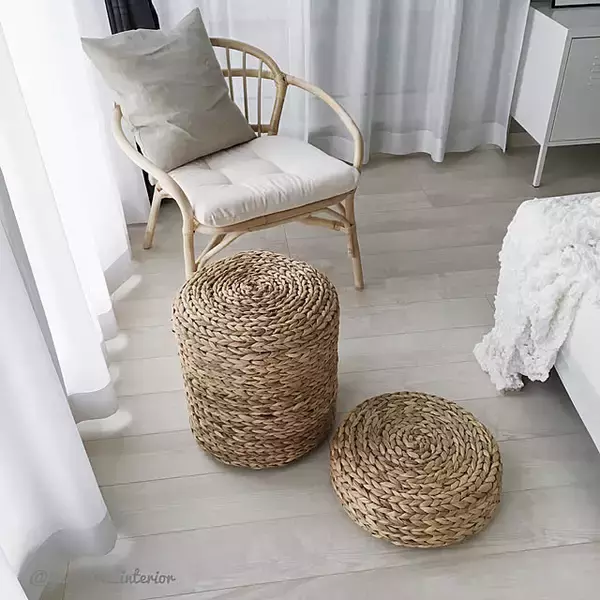 「座るだけじゃない用途の広さで暮らしをサポート♪デザインも機能も大満足のニトリのスツール」の画像