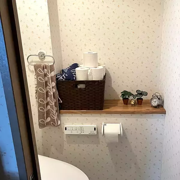 「「プチプラアイテムとDIYでアレンジ！LDKから玄関までお気に入りの場所を作る暮らし」 by kagomamaさん」の画像