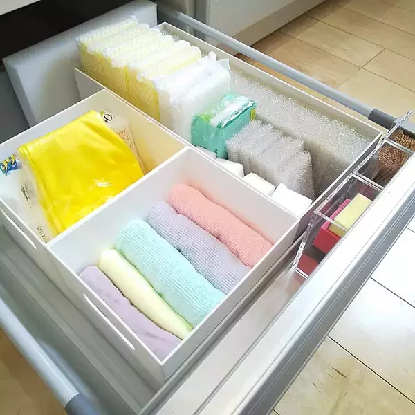 「常に手の届きやすい場所に置いておきたい！家事がスムーズになる「ふきん」の置き方アイデア集」の画像