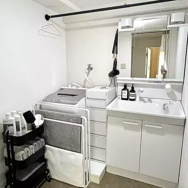 清潔感を保ちながら使いやすく快適な空間を作る♪洗面所・バスルームの収納アイデア