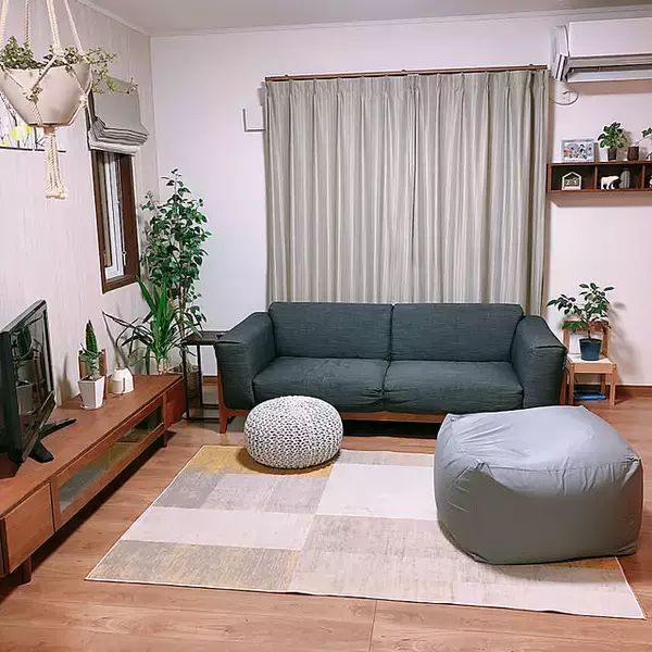 「もう動きたくない心地よさ♡無印良品の体にフィットするソファ」の画像