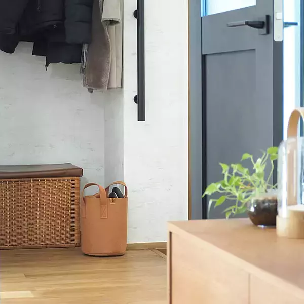 「毎朝靴下を取り出すストレスから解放された！迷わず取り出せる靴下収納アイディア6選」の画像