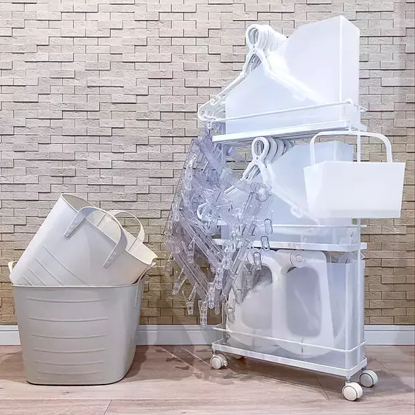 「おうちのあちこちで大活躍！キッチンワゴンを使った収納アイデア集」の画像