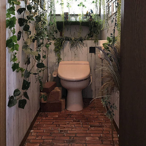 気になるタンクは隠しちゃえ タンクレス風トイレのdiyアイデア 22年2月6日 エキサイトニュース