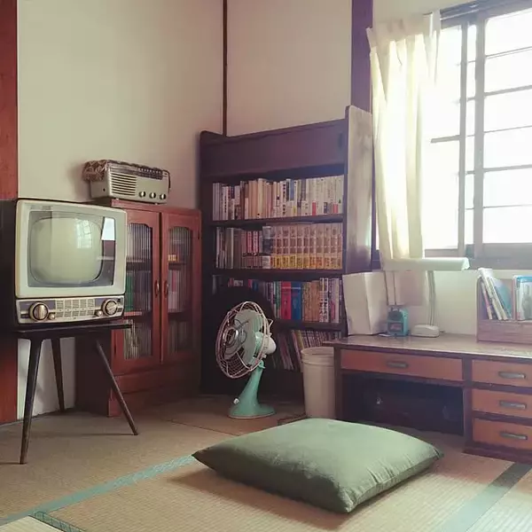 「レトロもモダンも思いのまま。こだわりが光る畳のお部屋のコーディネート」の画像