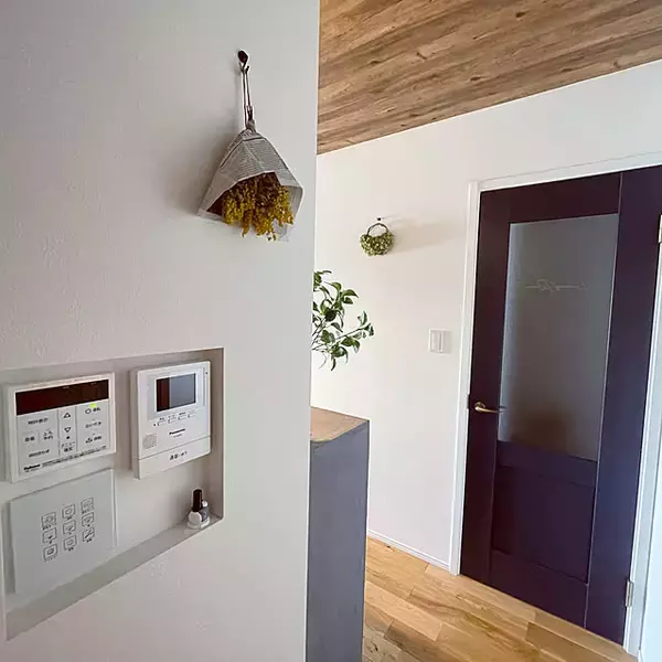 「必要なときにさっと取り出せる！使いやすくインテリアにも馴染む印鑑の収納アイデア6選」の画像