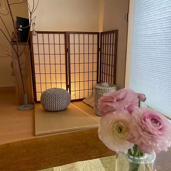 「暮らしの中に和を取り入れる。小物や家具で演出する和モダンなお部屋の実例をご紹介」の画像