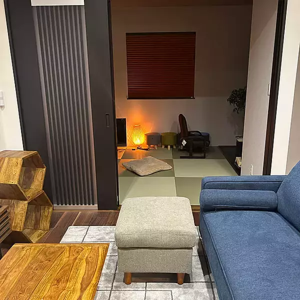 「暮らしの中に和を取り入れる。小物や家具で演出する和モダンなお部屋の実例をご紹介」の画像