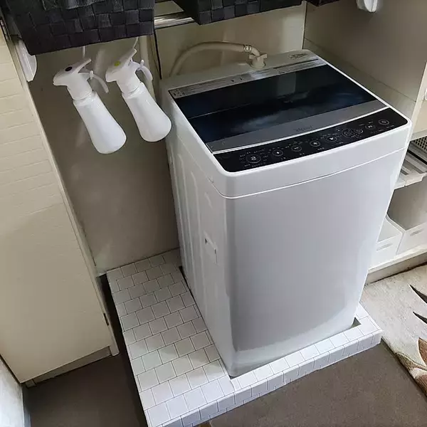 「扱いやすくてDIYに最適！暮らしを快適にしてくれる100均のプラダン活用アイデア」の画像