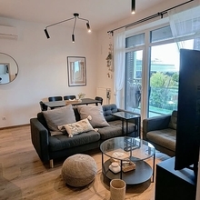 あれもこれも欲しくなる！デザイン豊富で使いやすさも抜群なIKEAのサイドテーブル