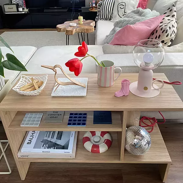 「あれもこれも欲しくなる！デザイン豊富で使いやすさも抜群なIKEAのサイドテーブル」の画像