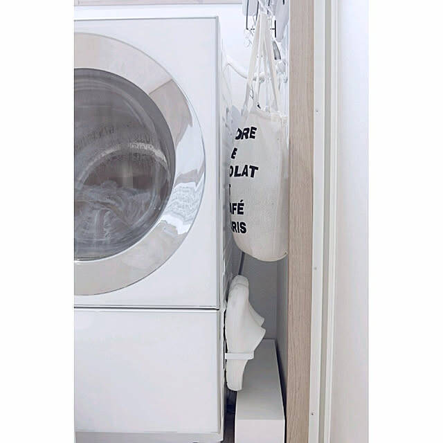 玄関、ベランダ、お風呂の場所別にご紹介！参考にしたいサンダル収納のアイデア集