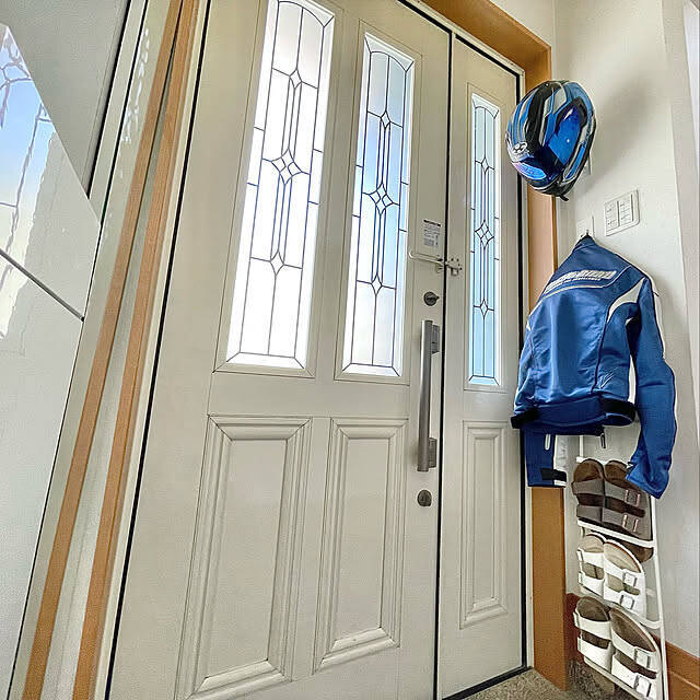 玄関、ベランダ、お風呂の場所別にご紹介！参考にしたいサンダル収納のアイデア集