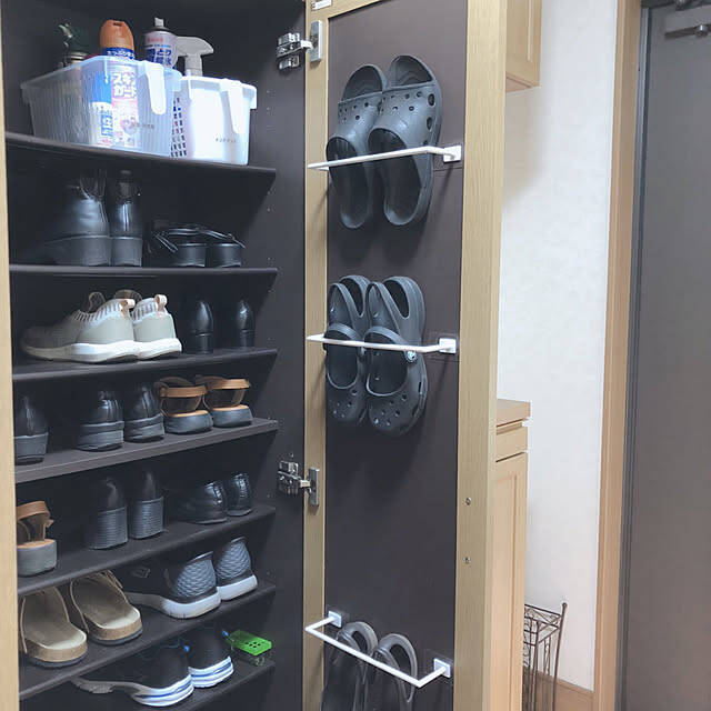 玄関、ベランダ、お風呂の場所別にご紹介！参考にしたいサンダル収納のアイデア集