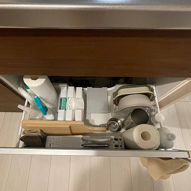 調理も後片付けもスムーズに♪キッチンまわりを使いやすく整えるまな板収納のアイデア6選