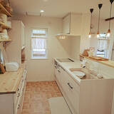 「万能カラーでつくる憧れ空間◎どんなインテリアにもハマるホワイトキッチン」の画像5