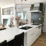 「万能カラーでつくる憧れ空間◎どんなインテリアにもハマるホワイトキッチン」の画像8